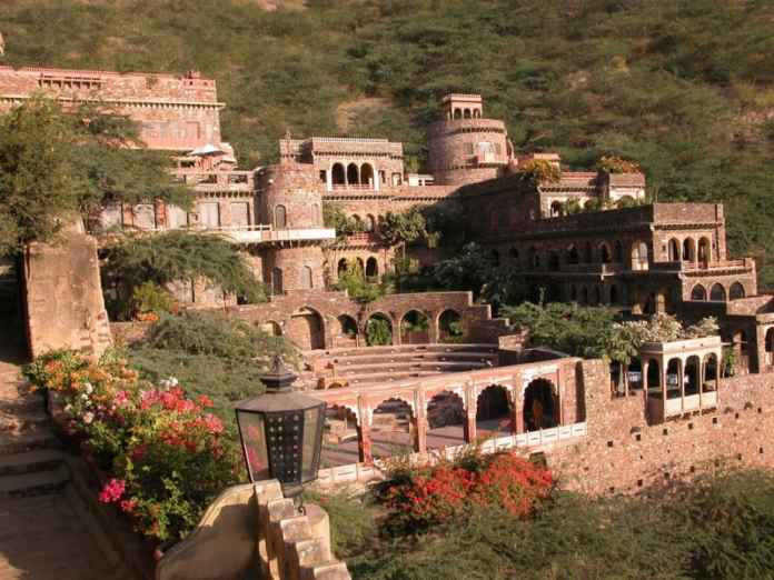 Neemrana Fort