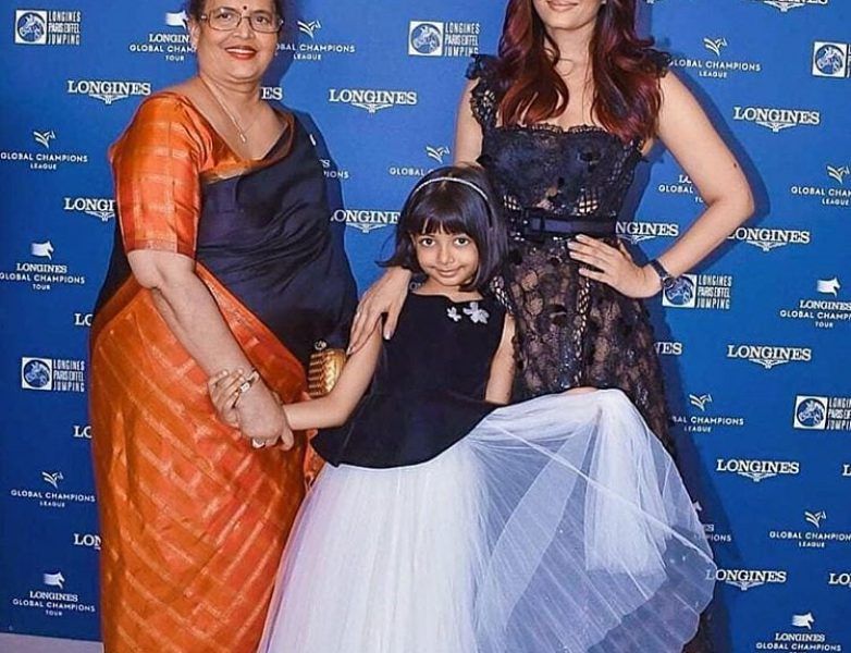 Aish with her mom and Aaradhya