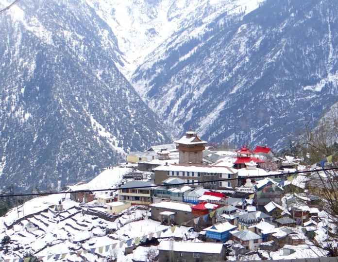 Fresh Snowfall hits Himachal Pradesh